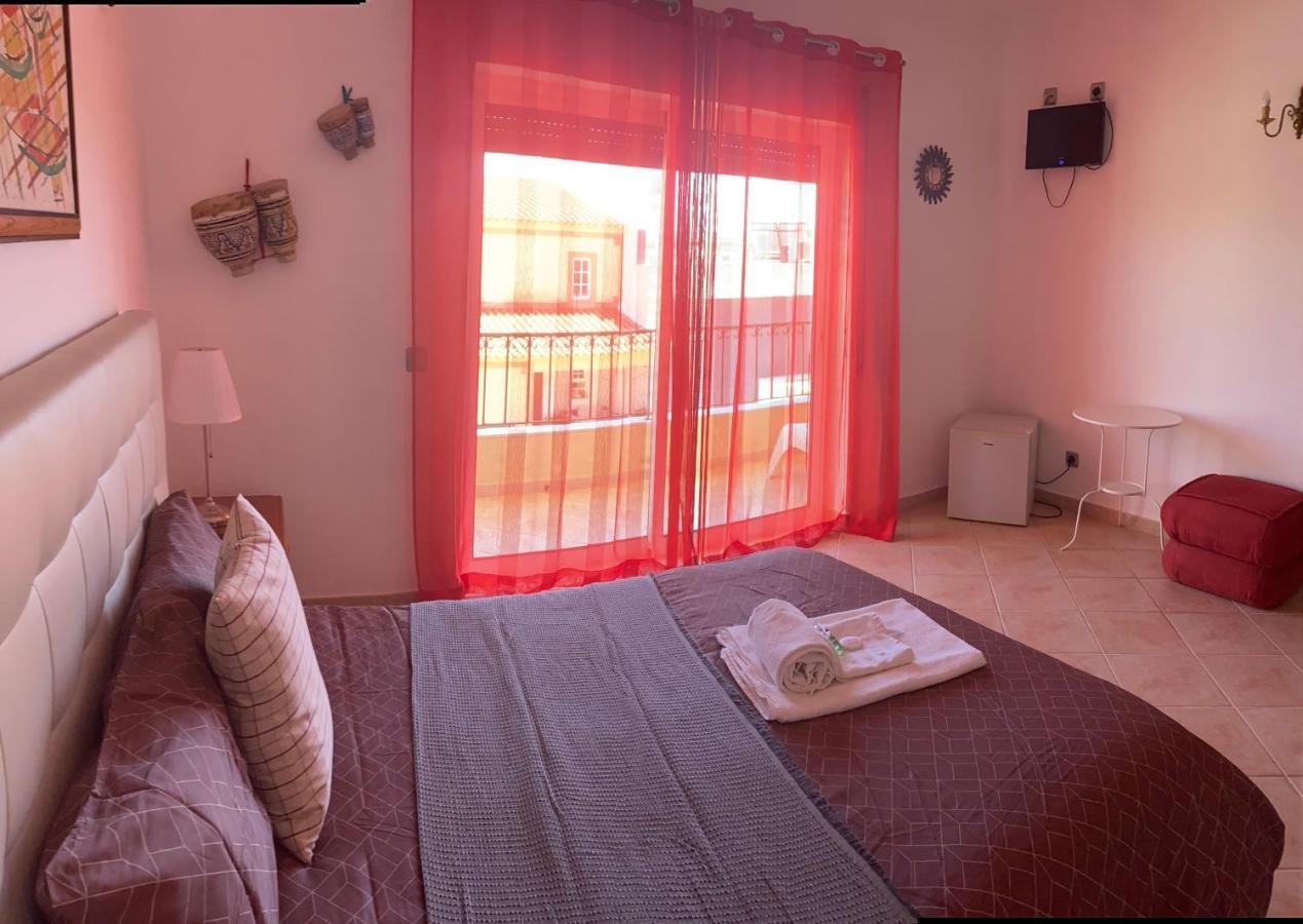 Lagos Marina Guest House ภายนอก รูปภาพ