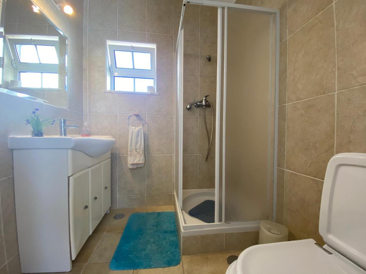 Lagos Marina Guest House ภายนอก รูปภาพ
